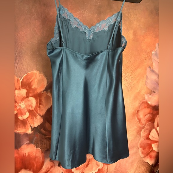 Green Lacey Victoria Secret Chemise Gown Size L - Picture 2 of 3